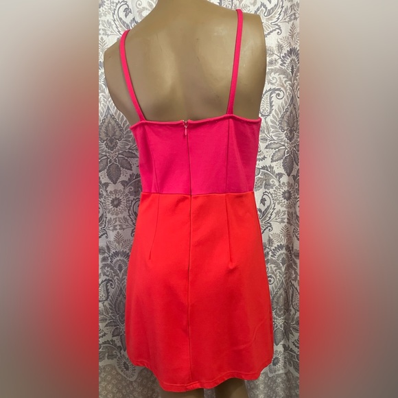 12th heart pink and red dress - Picture 3 of 7